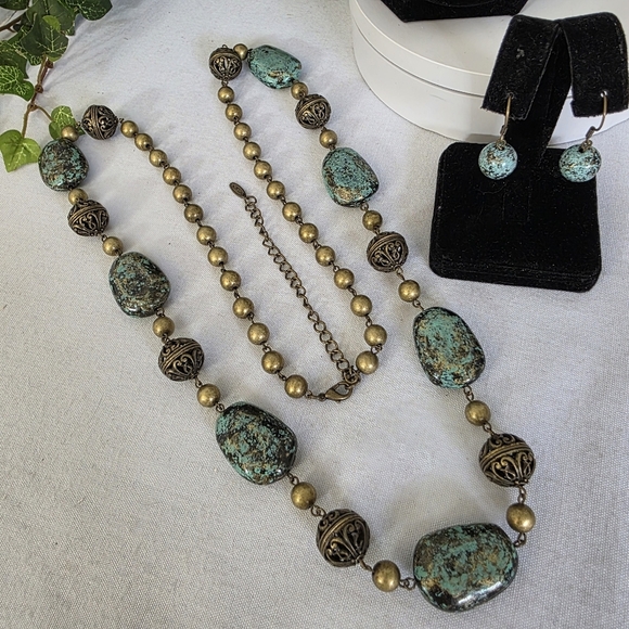 VCLM Nordstrom Gold with Faux Stone Long Necklace Earrings Set - Picture 7 of 10